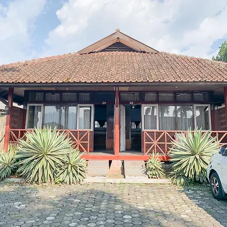 Pesona Pondok Lembang Mitra Reddoorz